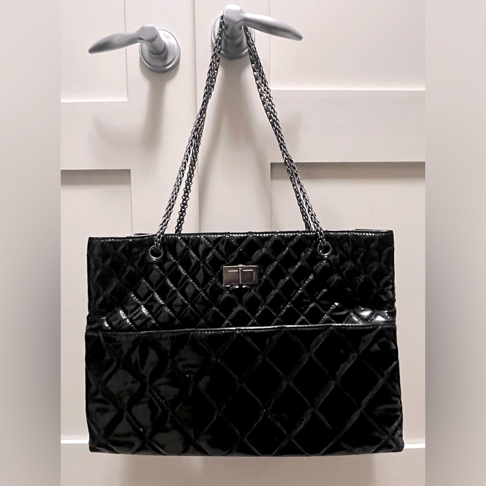 Chanel tote